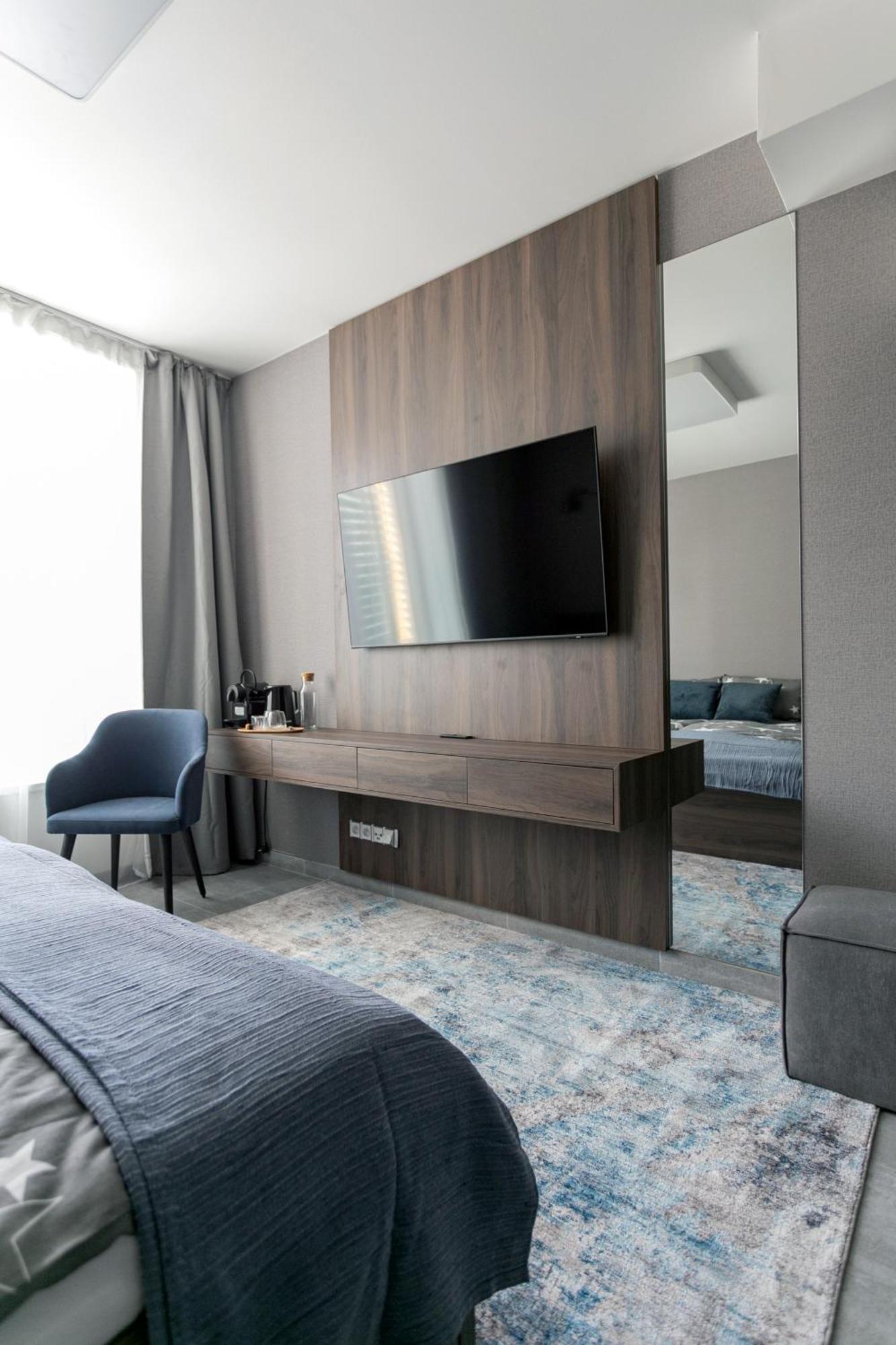 Luong Europe Apartments プラハ エクステリア 写真