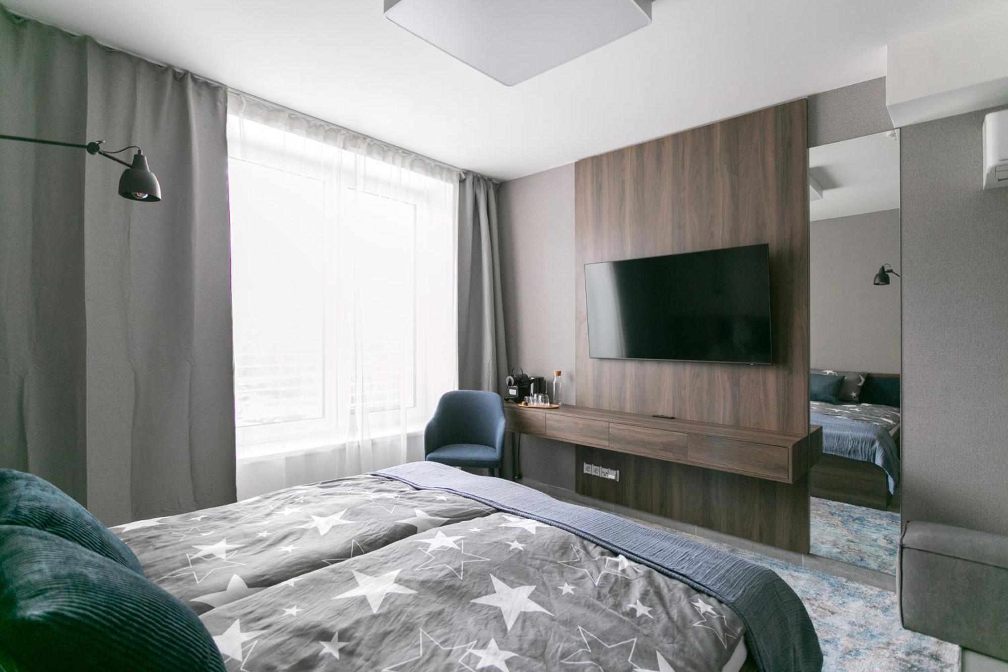 Luong Europe Apartments プラハ エクステリア 写真