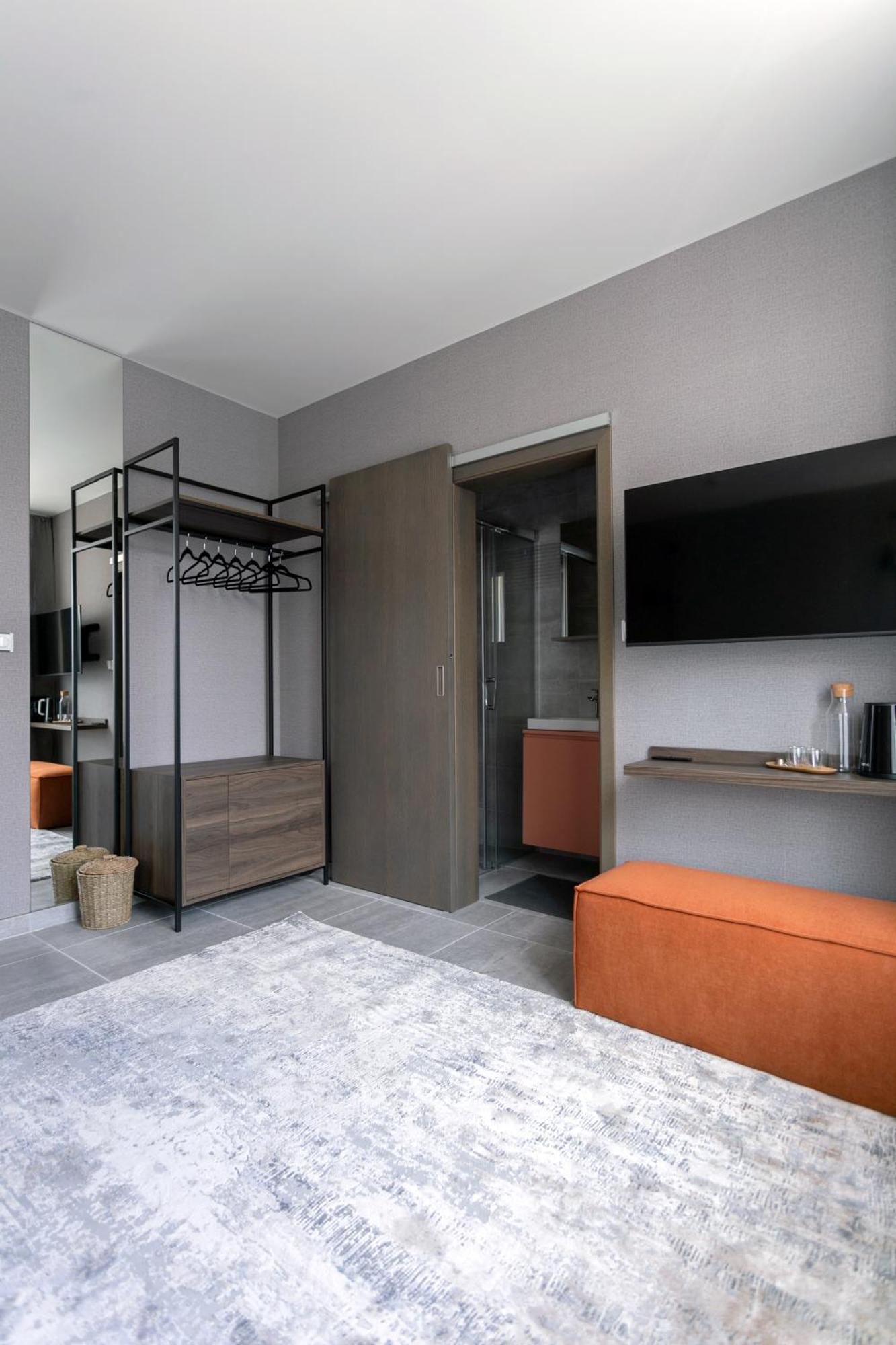 Luong Europe Apartments プラハ エクステリア 写真